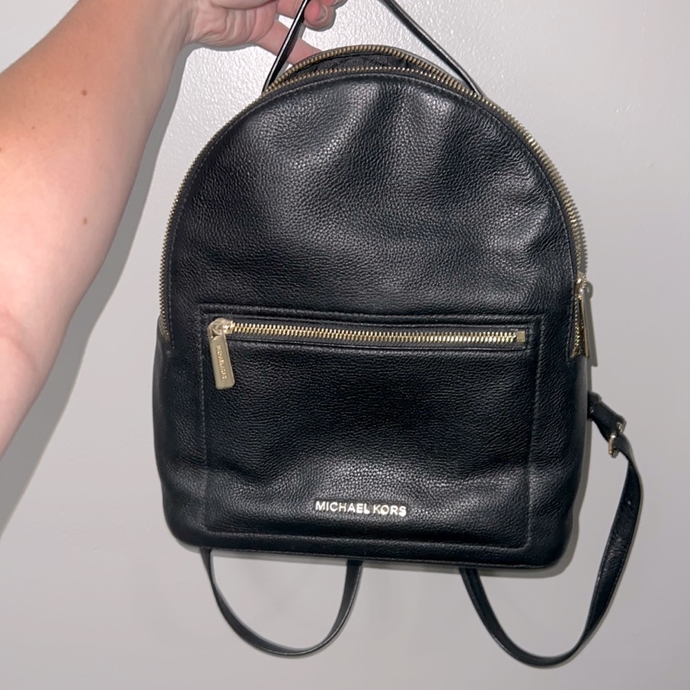 Beautiful Black Leather MICHAEL KORS Backpack🤩